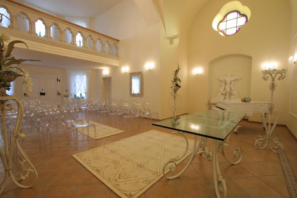 Hotel Octarna - Free On-site Parking