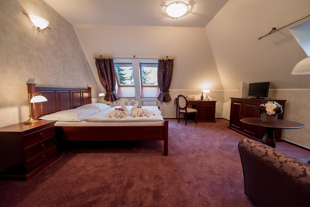 Hotel Octarna - Free On-site Parking