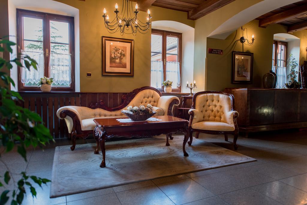 Octarna - Free On-site Parking Hotel