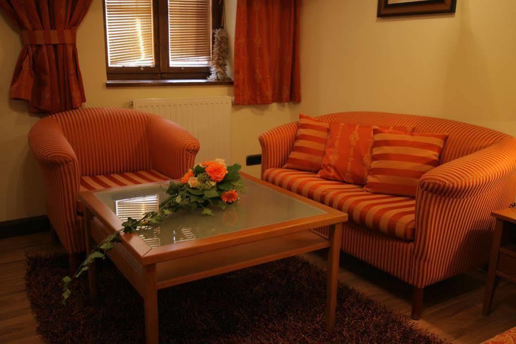 Hotel Octarna - Free On-site Parking 4*